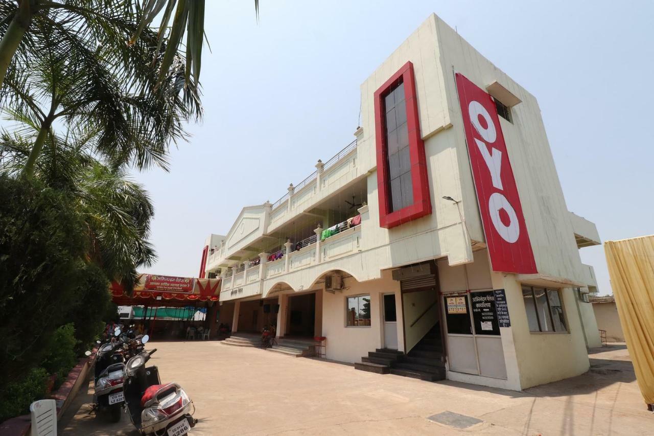 Oyo 31112 Hotel Abhinandan Palace Райпур Экстерьер фото