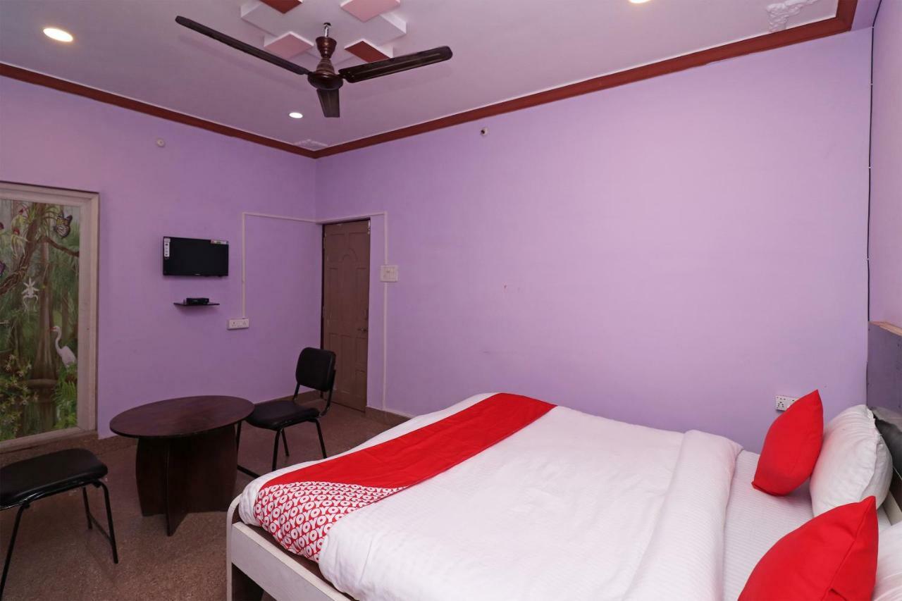Oyo 31112 Hotel Abhinandan Palace Райпур Экстерьер фото
