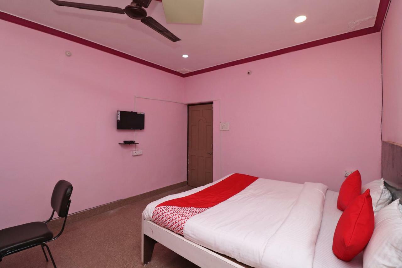 Oyo 31112 Hotel Abhinandan Palace Райпур Экстерьер фото